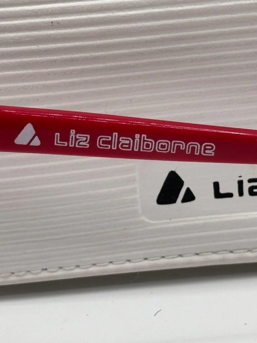 Liz Claiborne Red Round Sunglasses With Case Gradient Lenses Retro Style